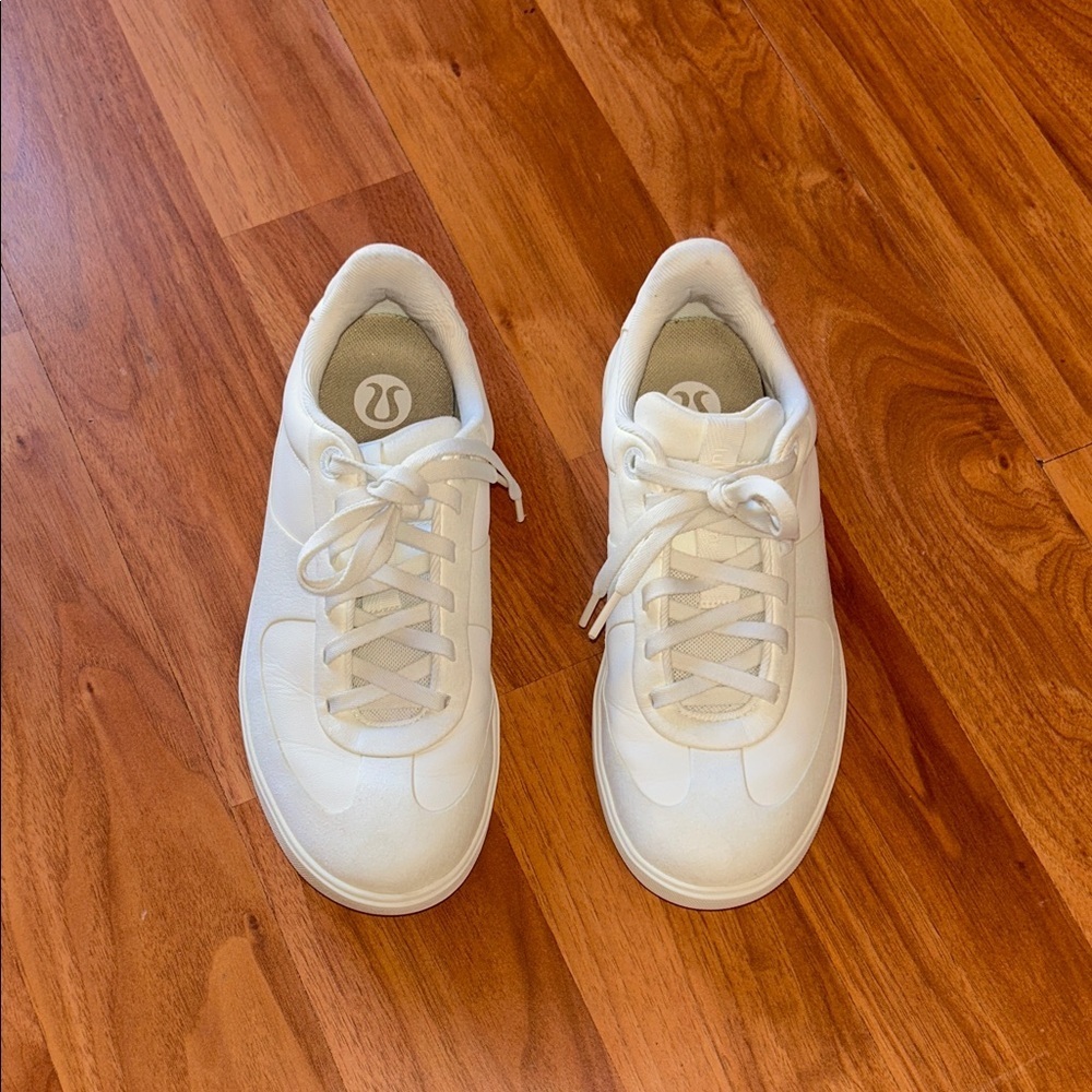 lululemon athletica Classic Cream Sneakers